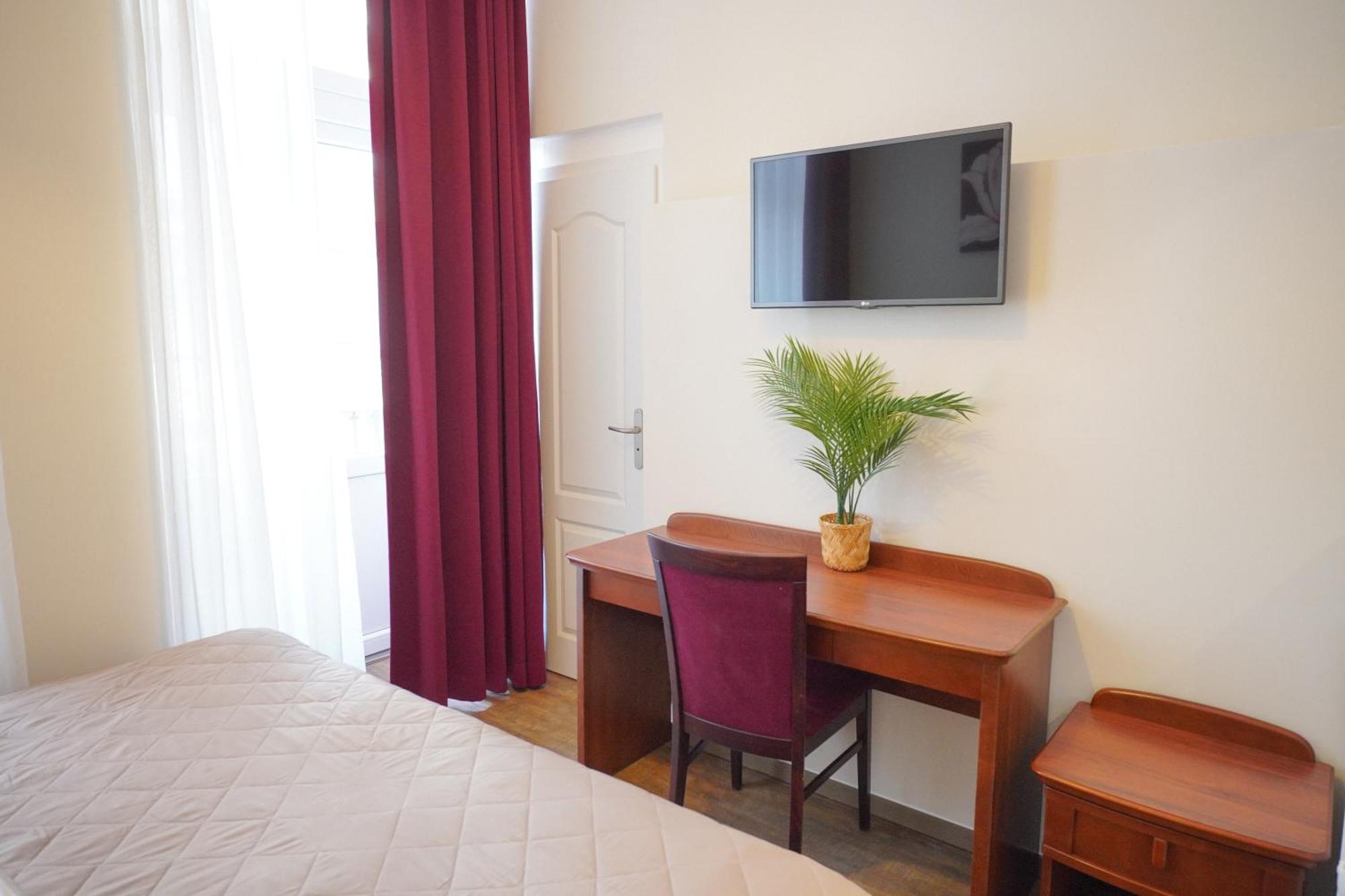 Elegant & Stylish Center Apartments! Praha Bagian luar foto