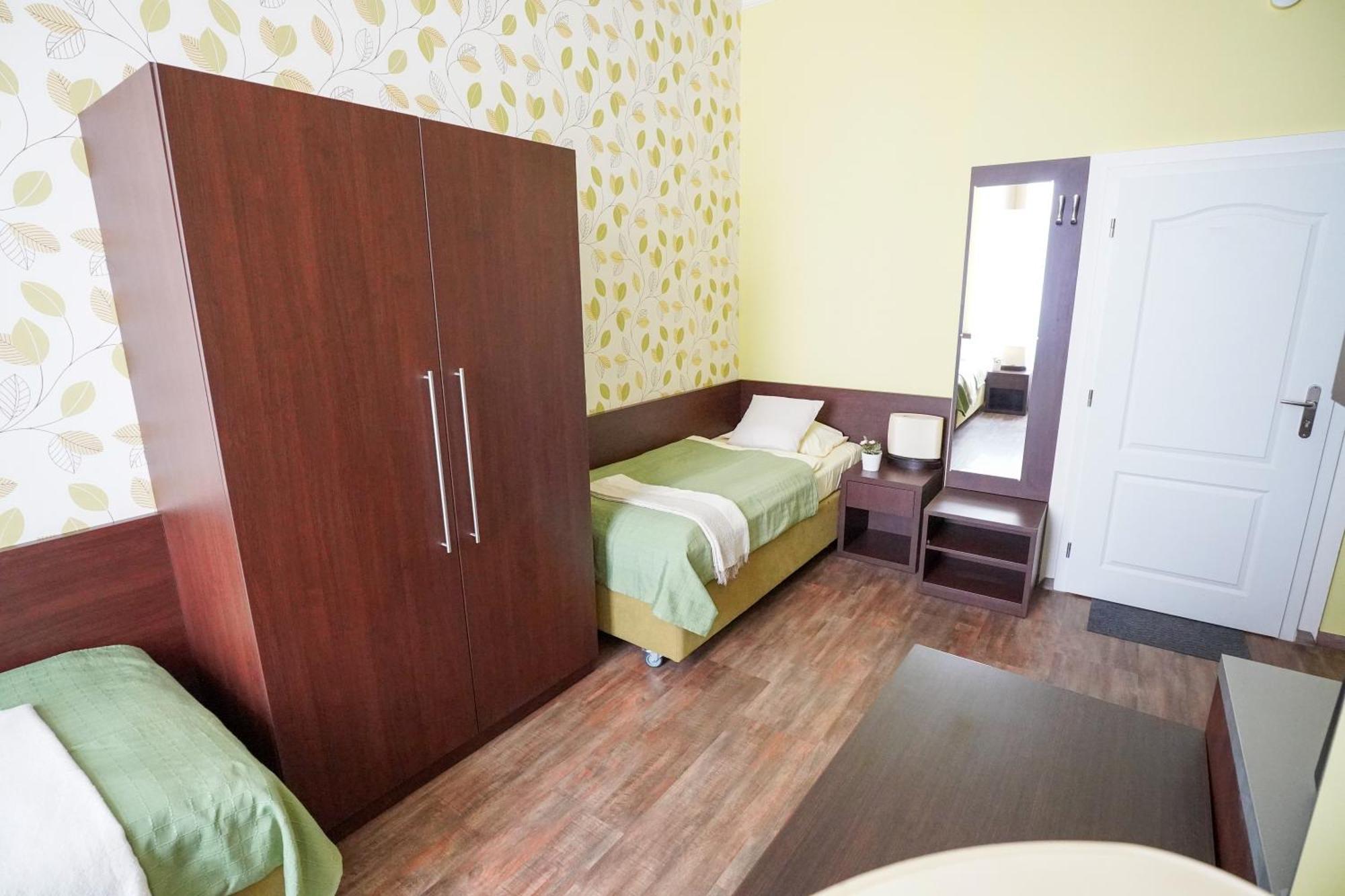 Elegant & Stylish Center Apartments! Praha Bagian luar foto