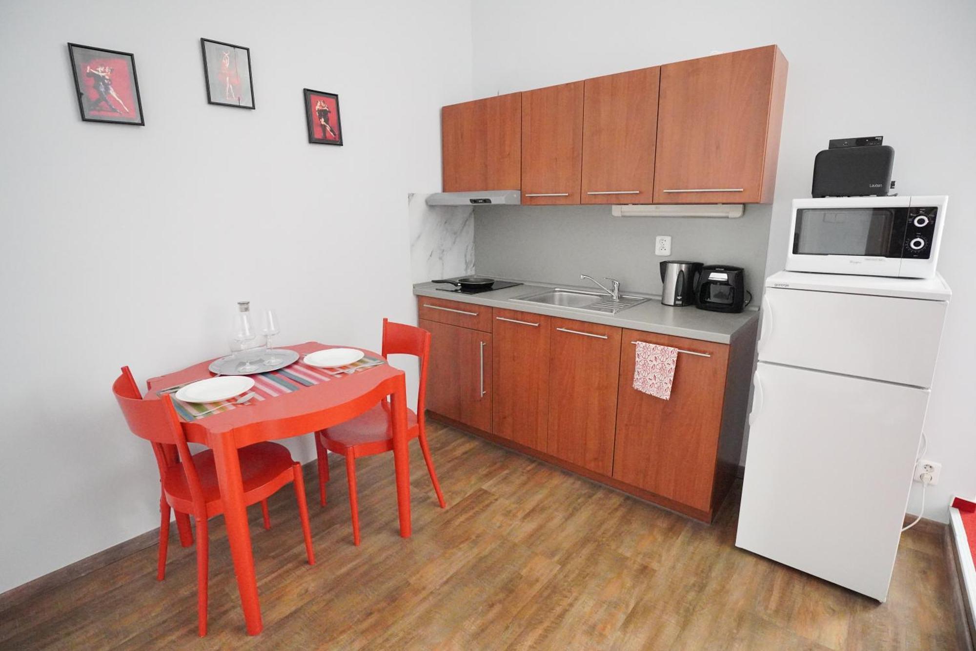Elegant & Stylish Center Apartments! Praha Bagian luar foto