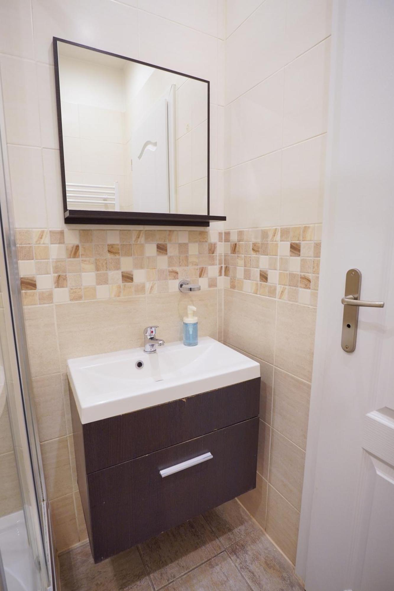Elegant & Stylish Center Apartments! Praha Bagian luar foto